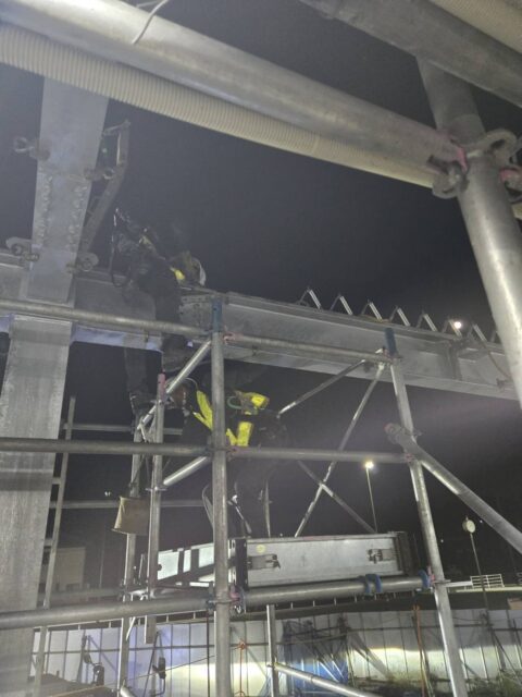 西条市西高屋　鉄骨建て方工事②